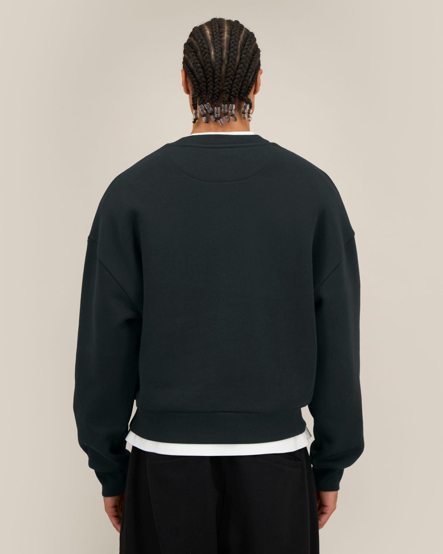 Black - C002