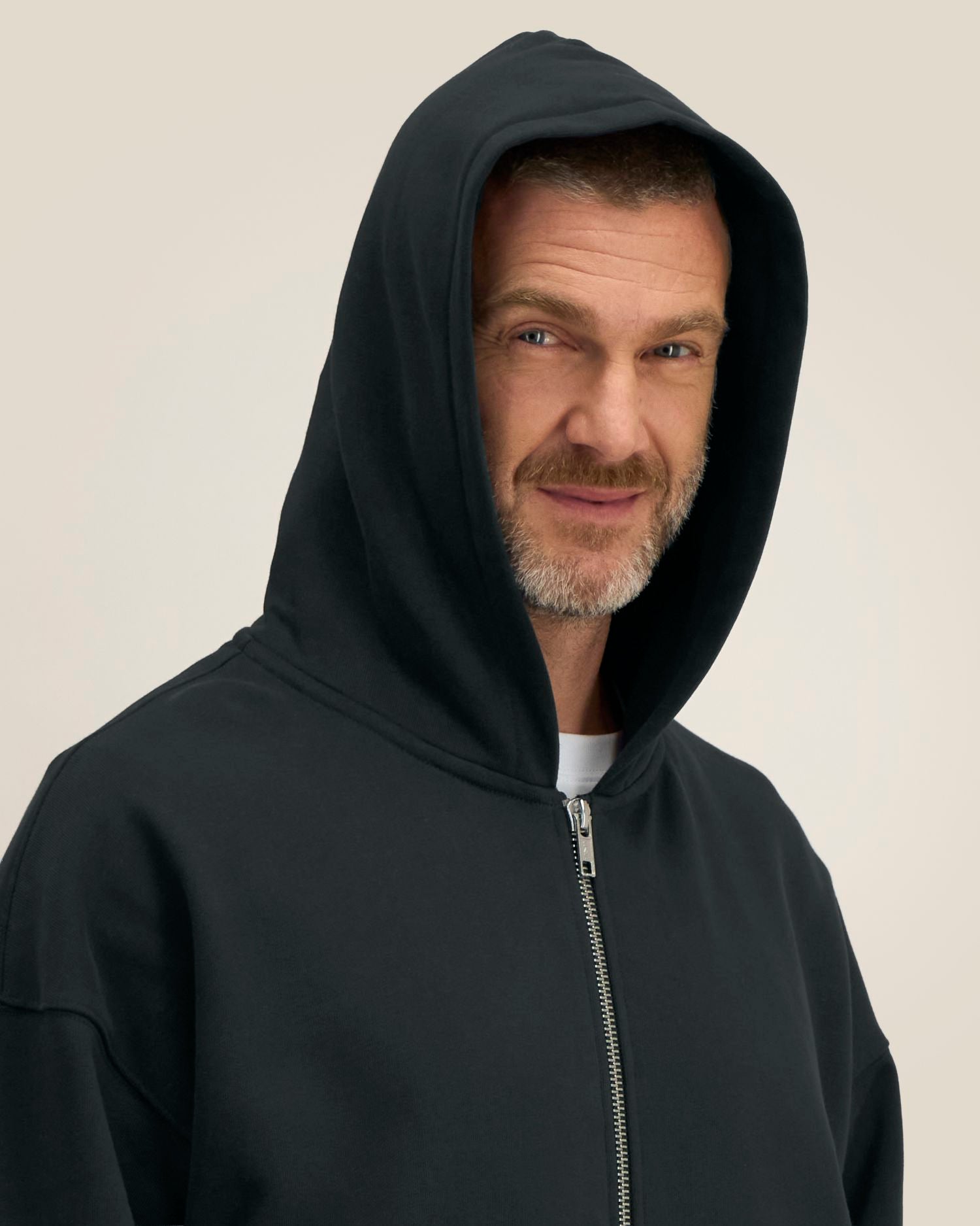 Black - C002