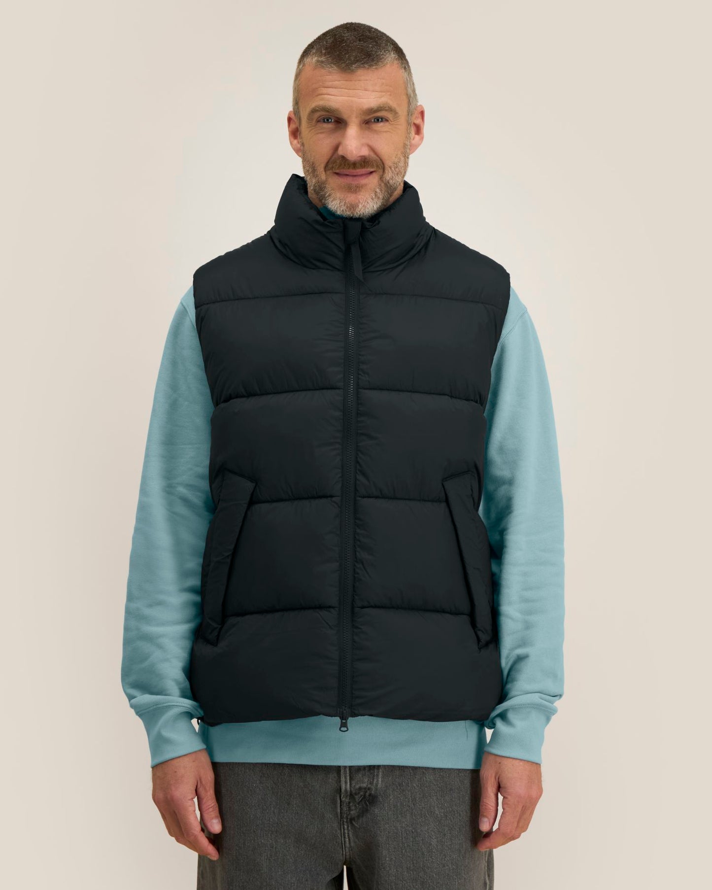 Black - C002