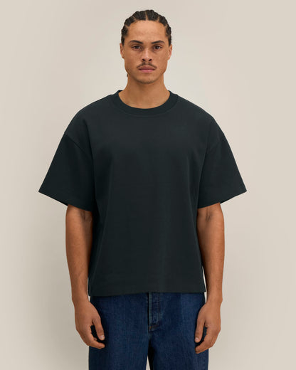 Black - C002