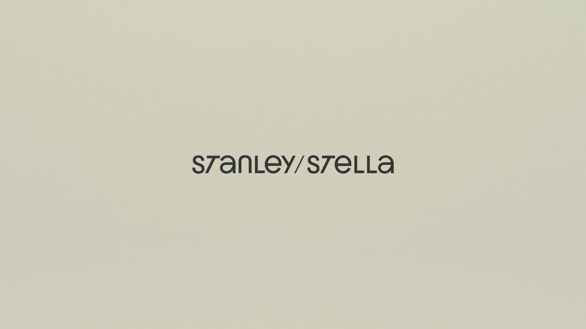 Lataa video: STST_AW25_CAPSULE_LIFESTYLE